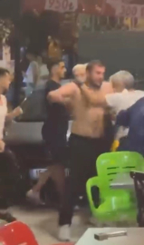 Bursa'da esnaf kavgası! Sandalyeler havada uçuştu