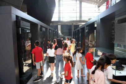 Osmangazi’de çocuklara tarih ve edebiyatı sevdiren buluşma