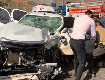 Yüksekova-Van kara yolunda feci kaza: 3 yaralı
