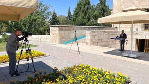 DEM Parti'nin basın toplantısını bir kişi izledi