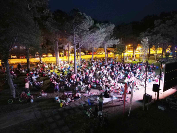 İznik’te yaz akşamları çocukların neşesiyle renkleniyor