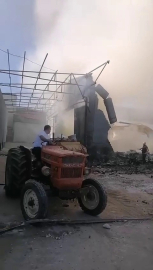 Bursa'da bir fabrika alevlere teslim oldu