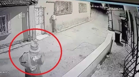 Bursa'da palyaço dehşeti: Çocukları bıçakla kovaladı