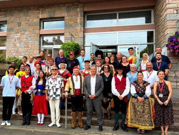 BUÜ halk oyunları topluluğundan 'En İyi Performans Yapan Grup' başarısı