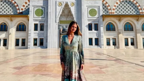 China Suarez, Çamlıca Camii’ni ziyaret etti