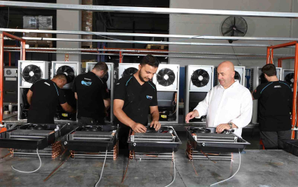 Bursa'da hurdaya çıkan cihazlar ekonomiye kazandırılıyor