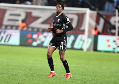 Sivasspor’da Menig ile yollar ayrıldı