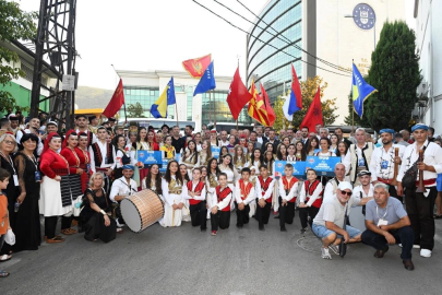 Uluslararası Balkan Festivali renkli görüntülerle start aldı