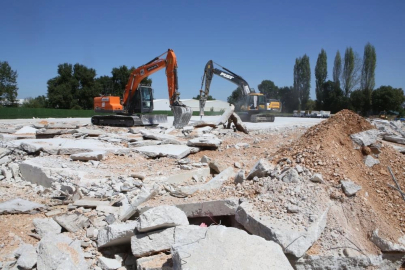 Nilüfer'de kaçak yapılara temelden müdahale