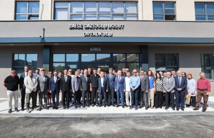 Vali Erol Ayyıldız'dan inşaatı tamamlanan Bosut Ortaokulu'na Ziyaret