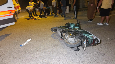 Bursa'da otomobil ile motosiklet çarpıştı: 2 kişi yaralandı