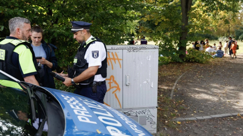 Berlin'de araç kalabalığa daldı: 4 yaralı