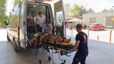 Bursa'da feci kaza: Traktörün altında kalan yaşlı kadın yaralandı