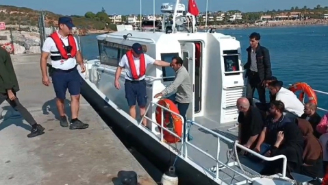 Bodrum'da 19 düzensiz göçmen kurtarıldı