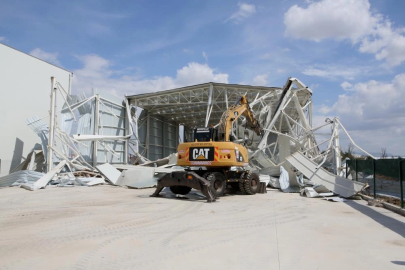 Bursa'da kaçak yapılar tek tek yıkılıyor!