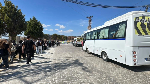 Çanakkale'de orman yangını: 2 okul tahliye edildi