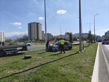 Kayseri'de otomobiller çarpıştı: 2 ölü, 2 yaralı