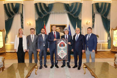 Türkiye-Kırgız Cumhuriyeti kardeşliği Bursa'da perçinlendi