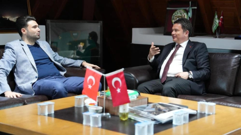 Başkan Aydın'dan Bursaspor'a ziyaret