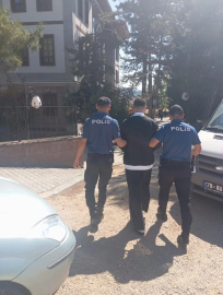 18 yaşındaki Töre, av tüfeğiyle vurulmuş halde bulundu