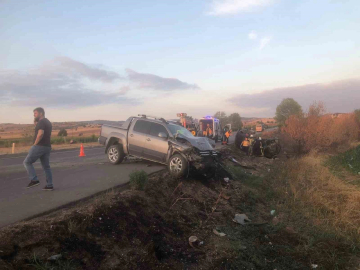 Bursa’da feci kaza: Eski belediye başkanı hayatını kaybetti, eşi ve 1 kişi yaralandı