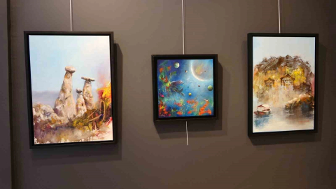 Rübeyda Erman'ın "Renkli Portal" sergisi yoğun ilgi gördü