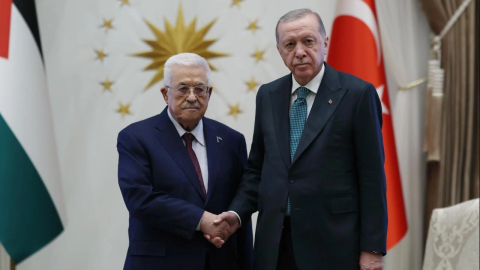 Cumhurbaşkanı Erdoğan, Filistin Devlet Başkanı Abbas ile görüşüyor