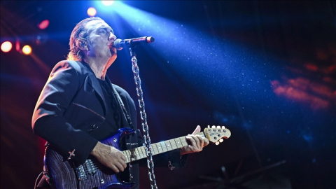 Kıraç, TEKNOFEST İstanbul'da konser verdi