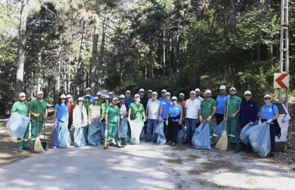 Osmangazi’de çöp toplama etkinliği düzenlendi