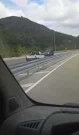 Kilometrelerce yolu ters şeritten gitti