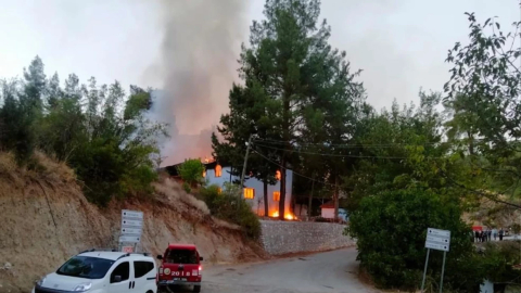 Camide yangın paniği!