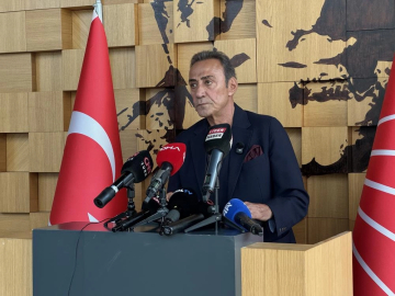 Berhan Şimşek: "Bu partiyi mahkeme koridorlarına, pavyon masalarına biz mi düşürdük"