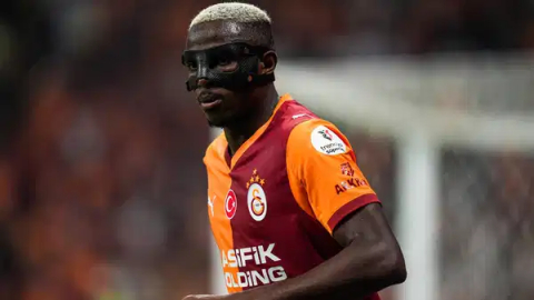 Galatasaray'dan Victor Osimhen kararı: Kamp kadrosu belli oldu!
