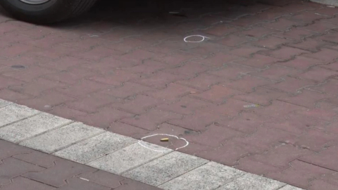 Abisine kurşun yağdırıp kaçtı!