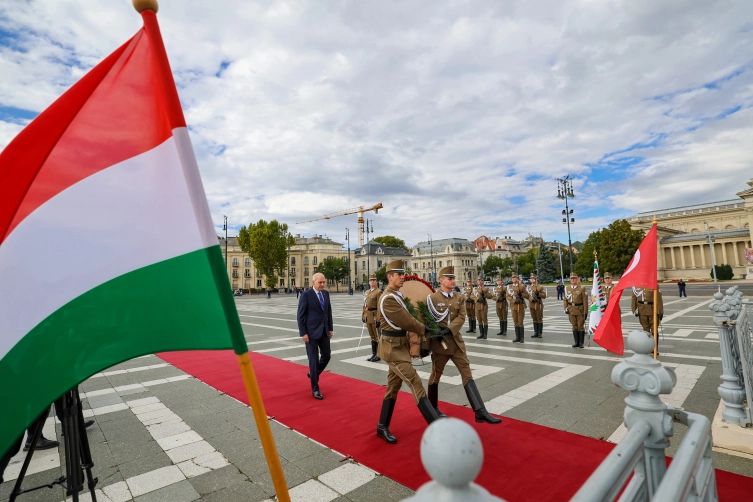 TBMM Başkanı Kurtulmuş, Macaristan Ulusal Meclisi Başkanı Köver ile görüştü