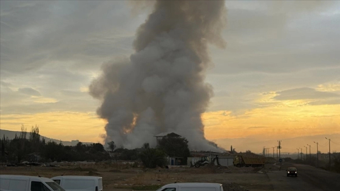 İzmir'de korkutan yangın