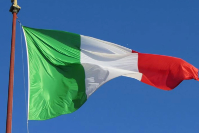 Askeri eğitim uçağı düştü: 2 asker öldü