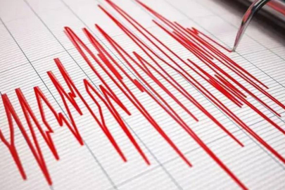 Endonezya’da 6.1 büyüklüğünde deprem