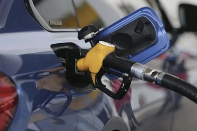 Bu gece yarısından itibaren akaryakıta zam geliyor!