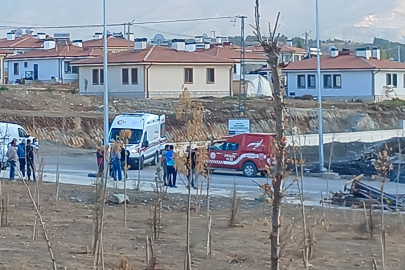 İnşaatta kalıp çöktü: 2 işçi yaralandı