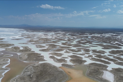 Tuz Gölü'nde kuraklık alarmı!