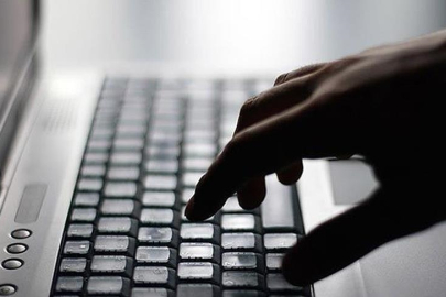 10 sosyal medya hesabına erişim engeli getirildi