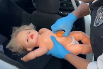 Oyuncak bebekten uyuşturucu çıktı