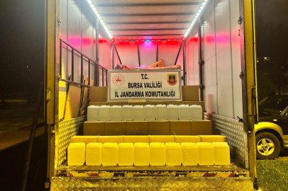 Bursa'da bin litre kaçak etil alkol ele geçirildi