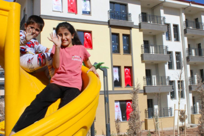 Malatya'da 1130 deprem konutunun anahtarları teslim edildi