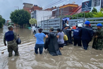 Meksika'da sel felaketi: Onlarca ölü var
