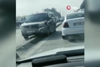 Yolun karşısına geçmek isterken ağır yaralandı