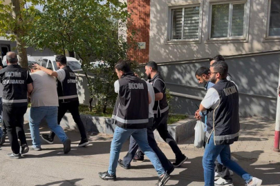 Silah ve mühimmat kaçakçılarına operasyon: 19 tutuklama