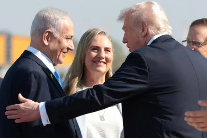 Trump, Netanyahu'nun yanında "Gazze'de savaş bitti" dedi