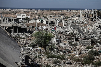 Gazze'de enkaz kaldırma çalışmaları başladı